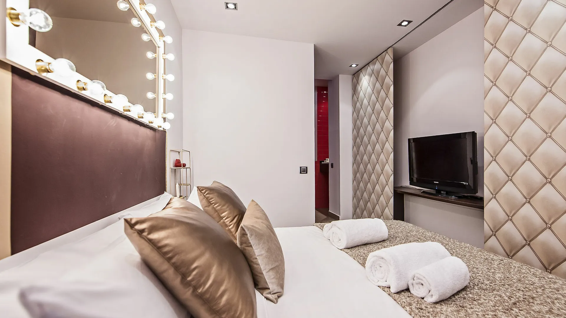 Sweet Inn Apartments Plaza Catalunya - City Centre Barcelona
