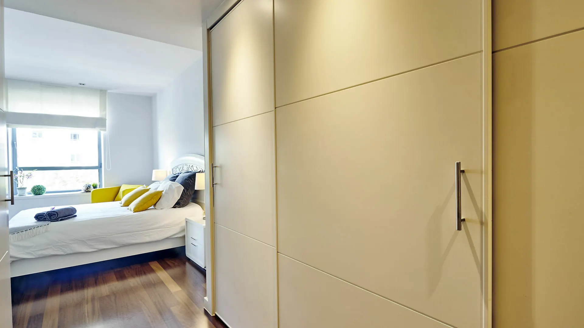 Sweet Inn Apartments Plaza Catalunya - City Centre Barcelona